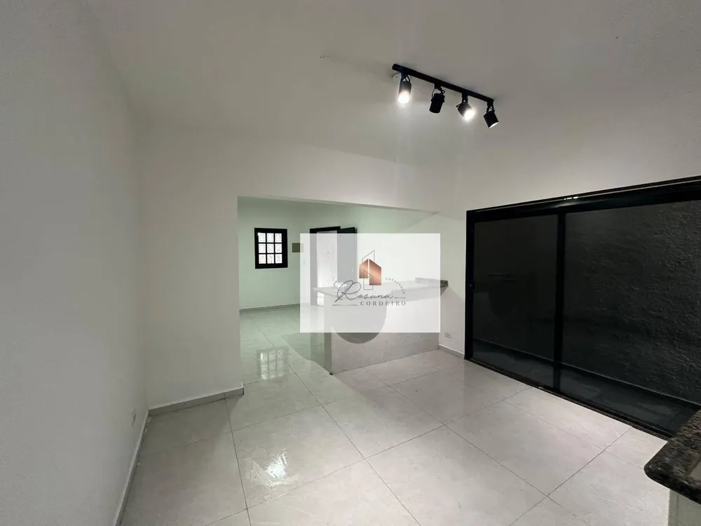 Casa, 3 quartos, 128 m² - Foto 2