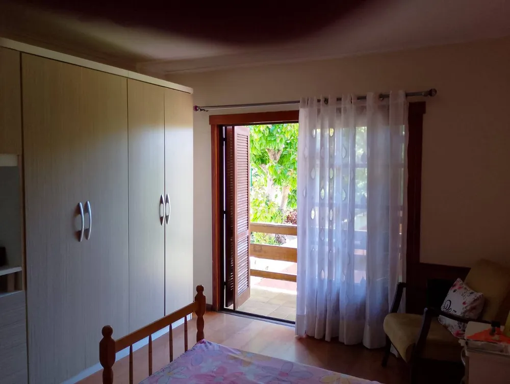 Sobrado, 5 quartos, 319 m² - Foto 1
