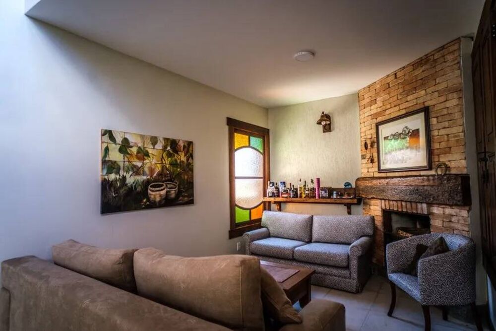 Casa à venda com 4 quartos, 231m² - Foto 4