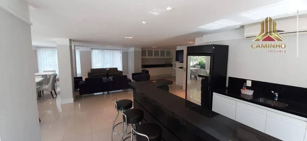Cobertura, 3 quartos, 207 m² - Foto 3