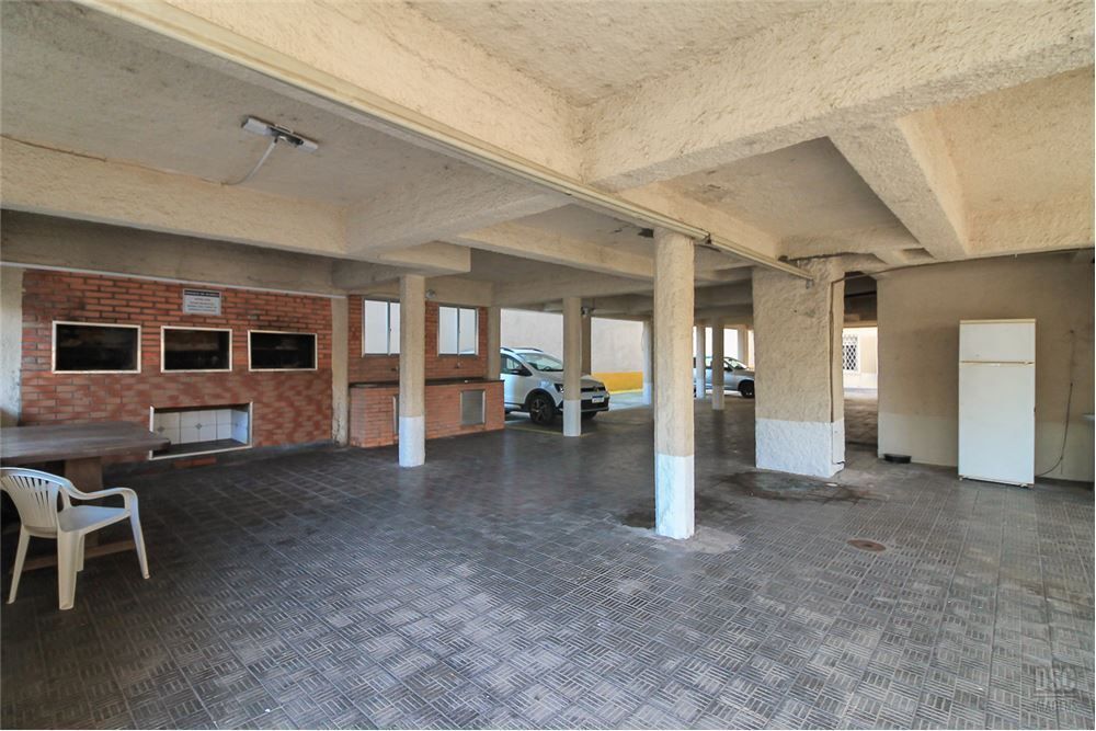 Apartamento à venda com 2 quartos, 59m² - Foto 2