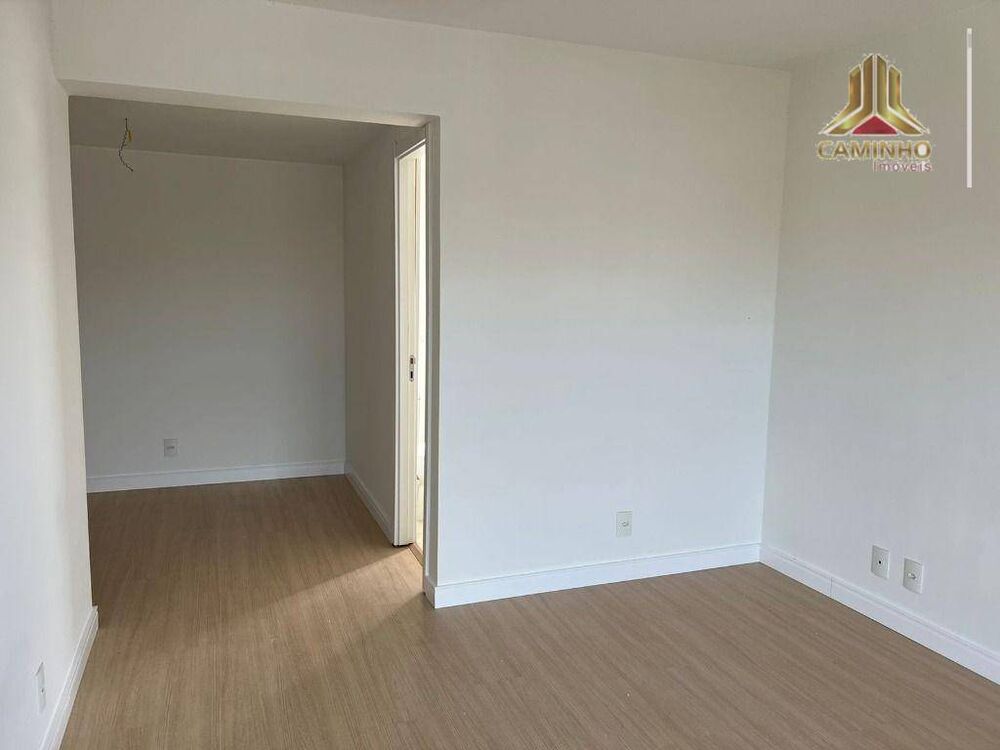 Apartamento à venda com 3 quartos, 100m² - Foto 3