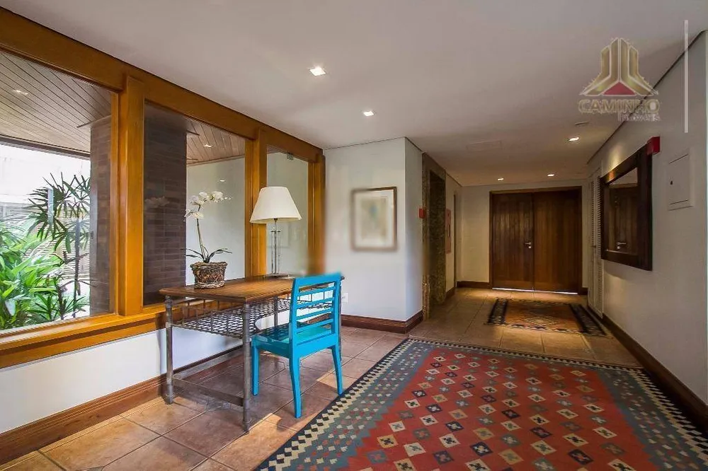 Cobertura, 3 quartos, 235 m² - Foto 3