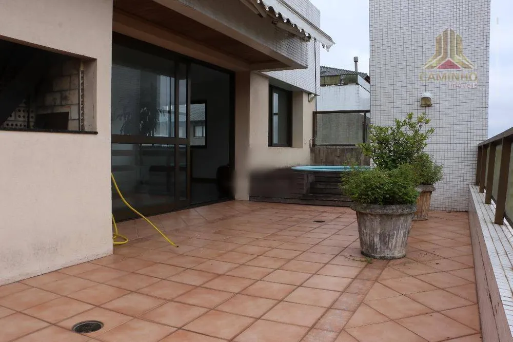 Cobertura, 3 quartos, 235 m² - Foto 4