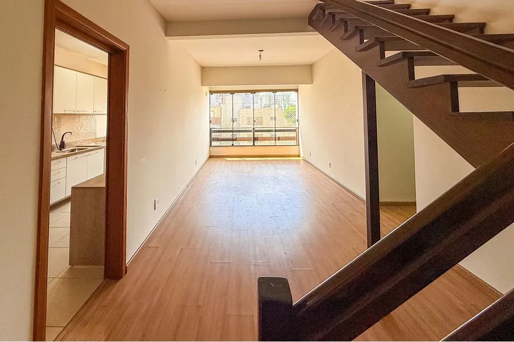 Cobertura, 3 quartos, 210 m² - Foto 2