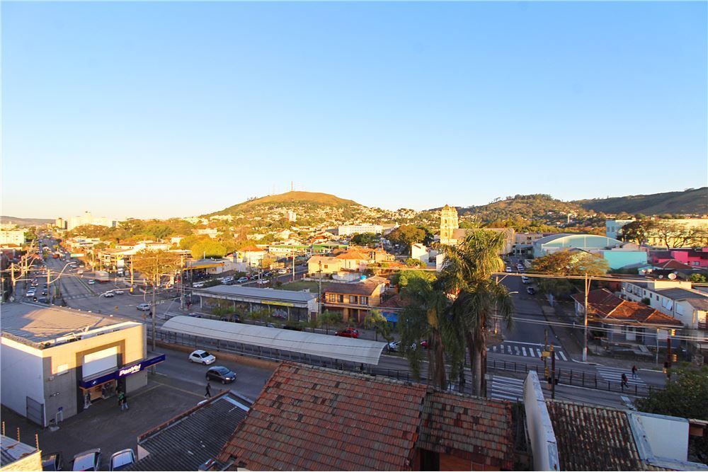 Cobertura à venda com 4 quartos, 290m² - Foto 2