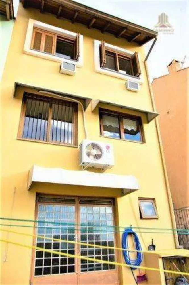 Casa, 3 quartos, 220 m² - Foto 1