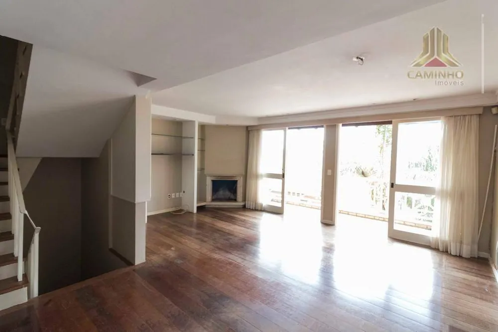 Sobrado, 3 quartos, 219 m² - Foto 1