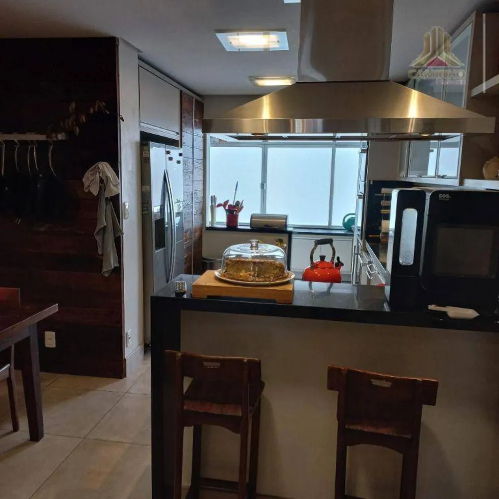 Apartamento, 3 quartos, 209 m² - Foto 1