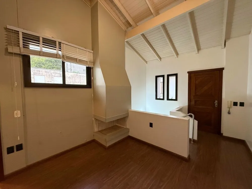Cobertura, 3 quartos, 230 m² - Foto 2