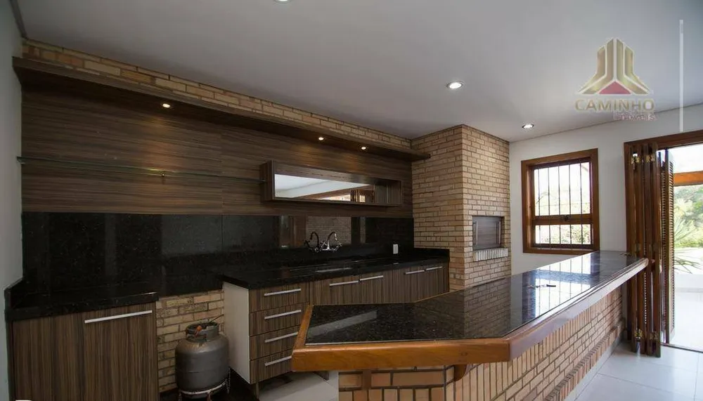 Casa, 3 quartos, 300 m² - Foto 1