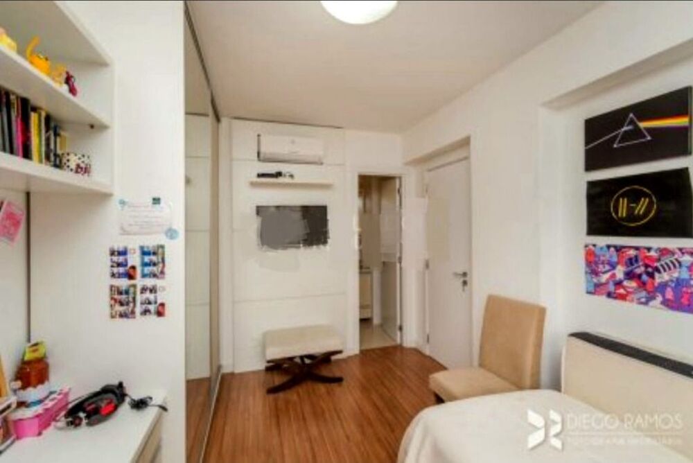 Apartamento à venda com 3 quartos, 124m² - Foto 1
