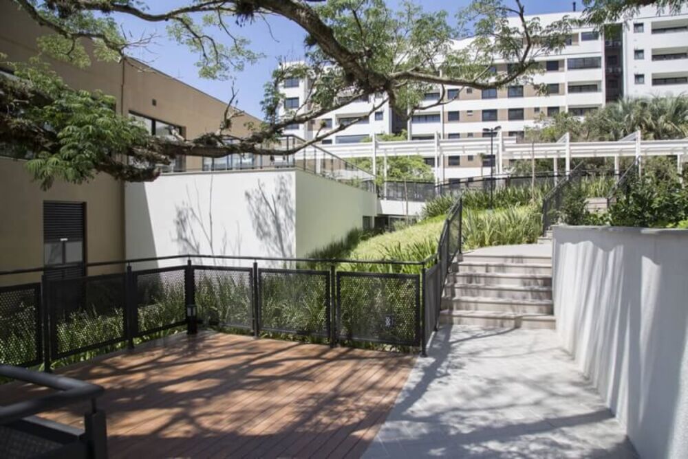 Apartamento à venda com 3 quartos, 124m² - Foto 3