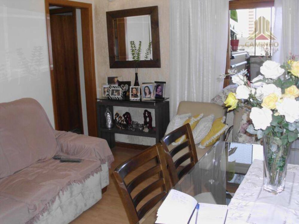 Apartamento à venda com 2 quartos, 74m² - Foto 1