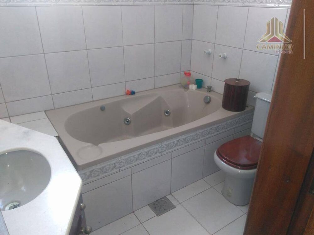 Apartamento à venda com 3 quartos, 145m² - Foto 3