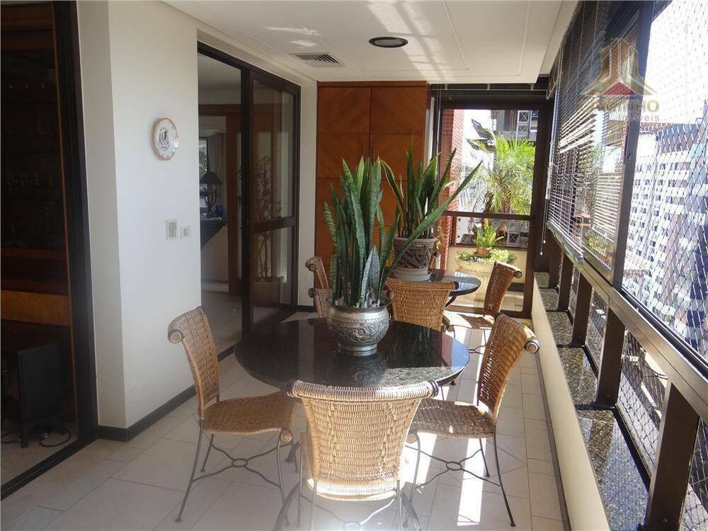 Apartamento à venda com 5 quartos, 301m² - Foto 6