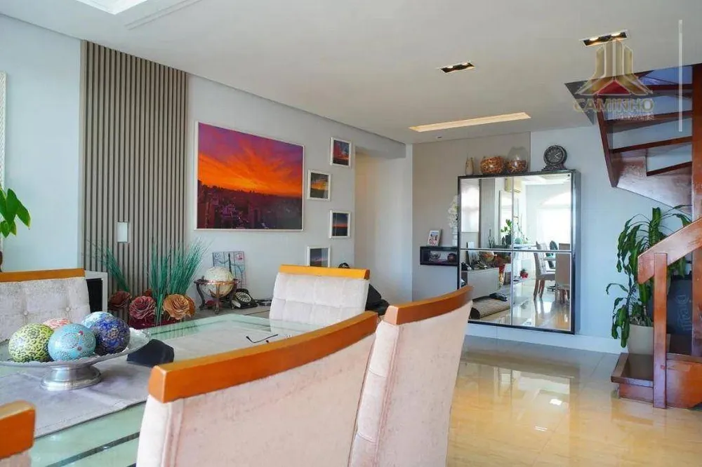 Cobertura, 3 quartos, 215 m² - Foto 4