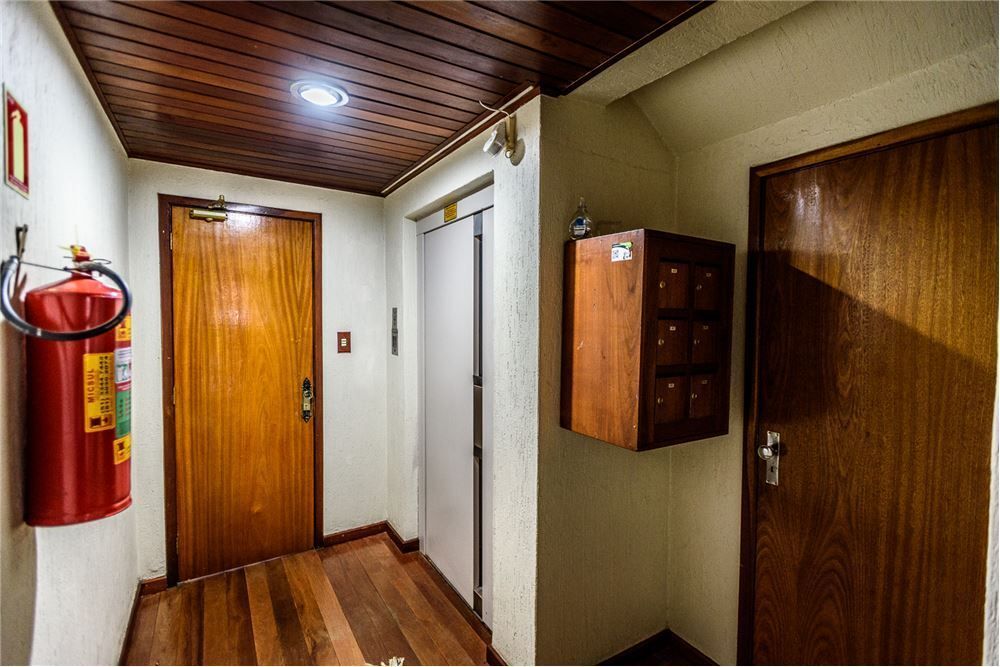 Cobertura, 3 quartos, 241 m² - Foto 3