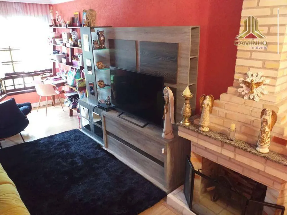 Casa, 4 quartos, 220 m² - Foto 1