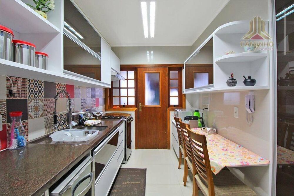 Apartamento à venda com 3 quartos, 160m² - Foto 2