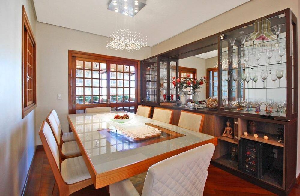 Apartamento à venda com 3 quartos, 160m² - Foto 4