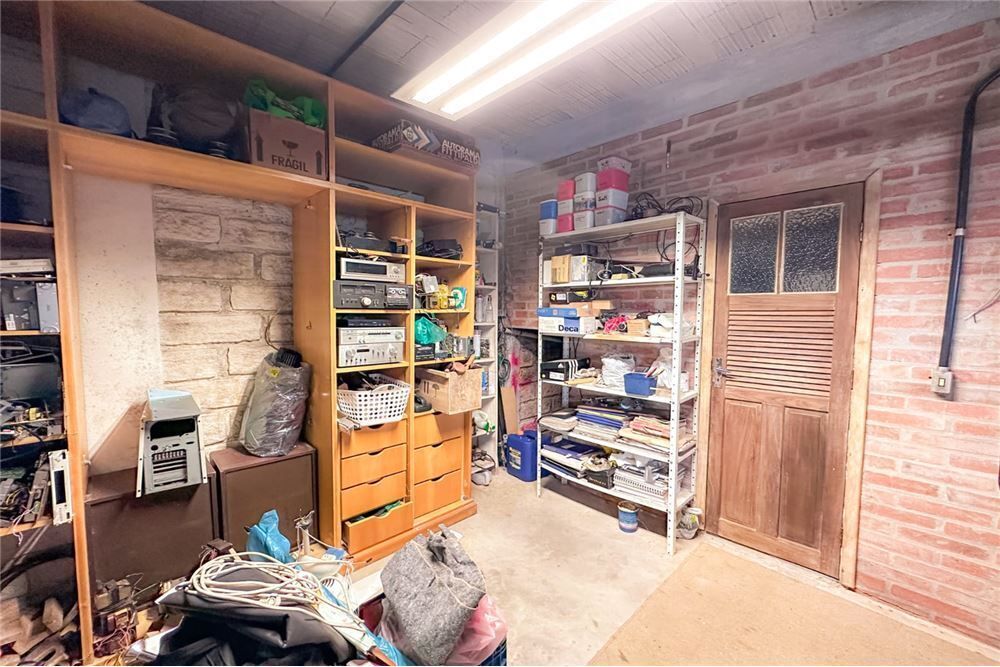 Casa de Condomínio à venda com 3 quartos, 275m² - Foto 2