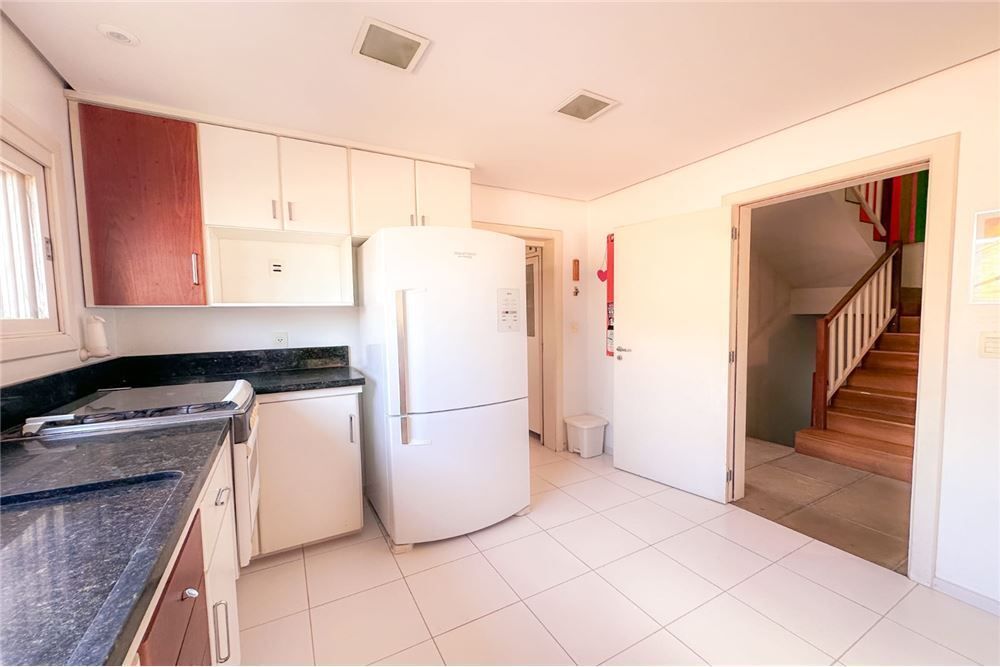 Casa de Condomínio à venda com 3 quartos, 275m² - Foto 20