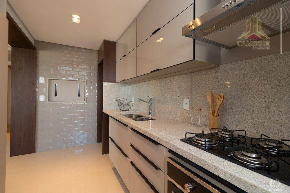 Cobertura, 3 quartos, 211 m² - Foto 3