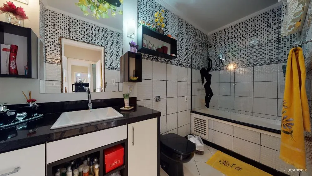 Casa, 3 quartos, 217 m² - Foto 1