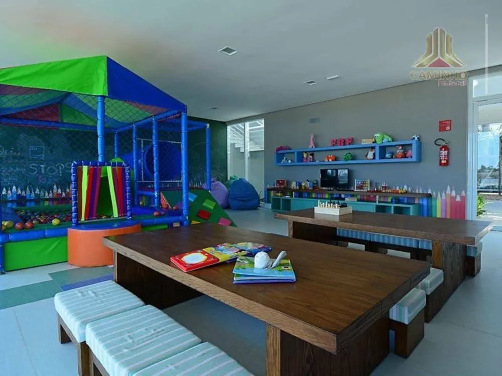 Loteamento e Condomínio, 600 m² - Foto 1