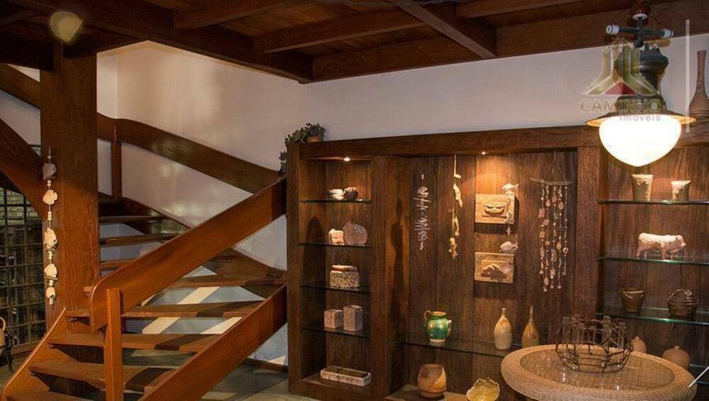 Casa, 6 quartos, 600 m² - Foto 3