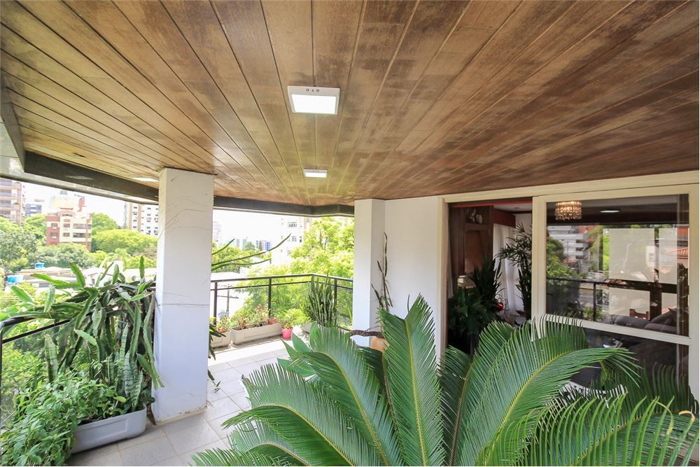 Apartamento à venda com 4 quartos, 217m² - Foto 8