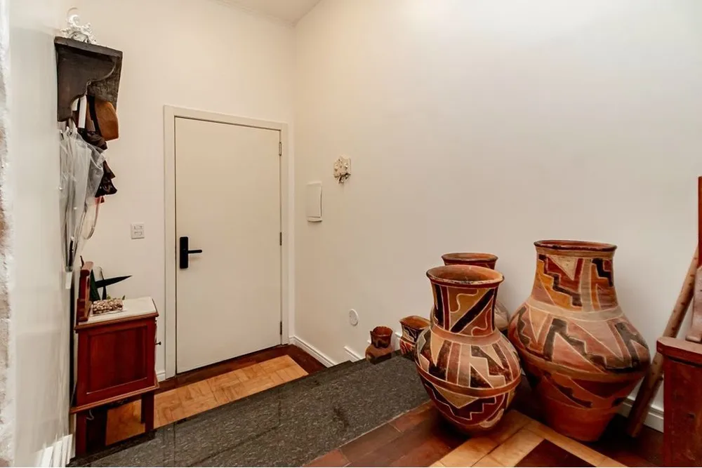 Apartamento, 3 quartos, 145 m² - Foto 1
