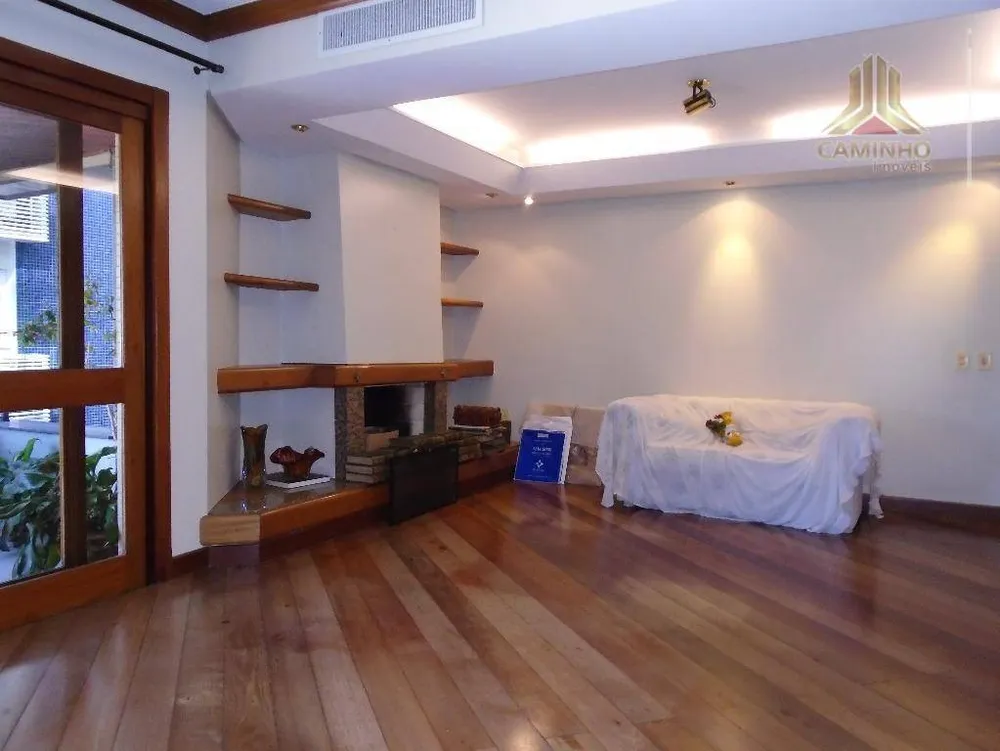 Apartamento, 3 quartos, 297 m² - Foto 1