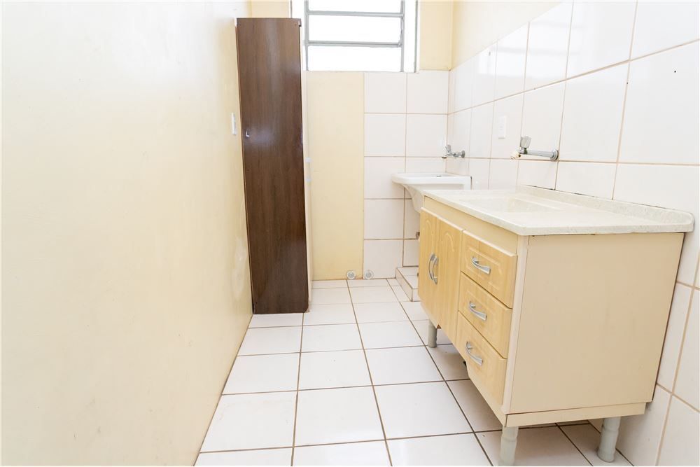 Apartamento à venda com 1 quarto, 29m² - Foto 2