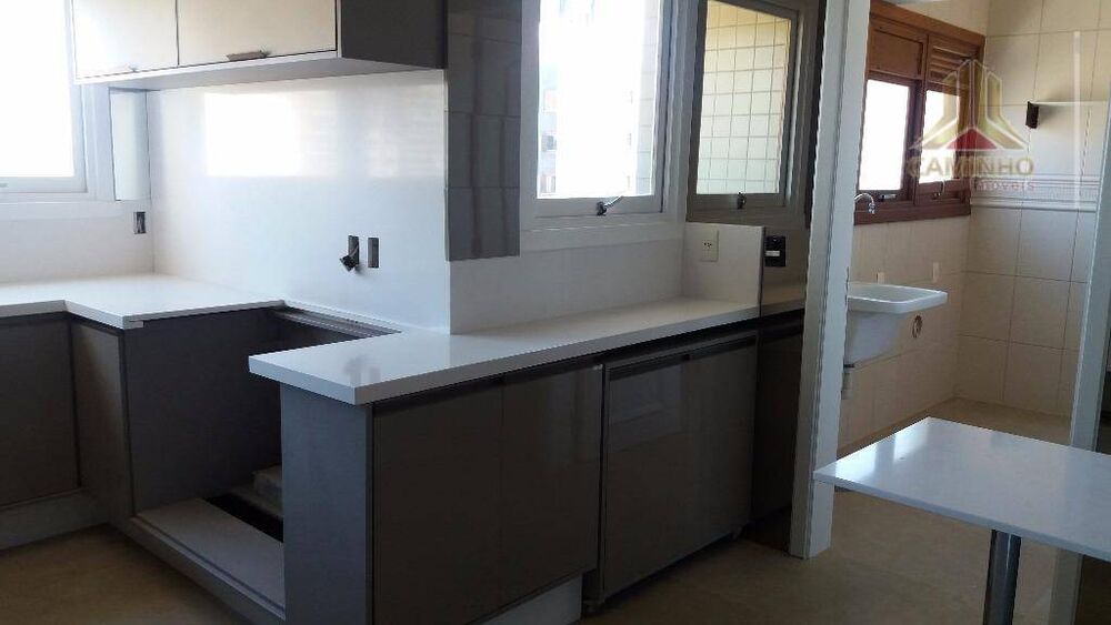 Apartamento à venda com 3 quartos, 174m² - Foto 6