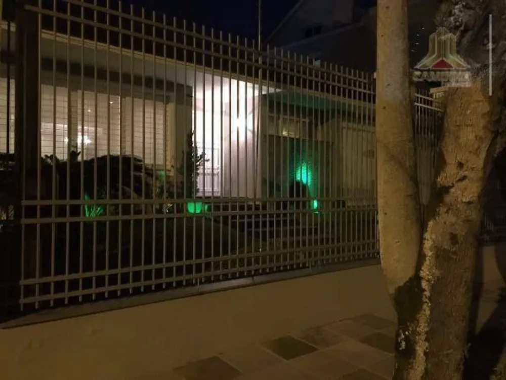 Casa, 3 quartos, 200 m² - Foto 2