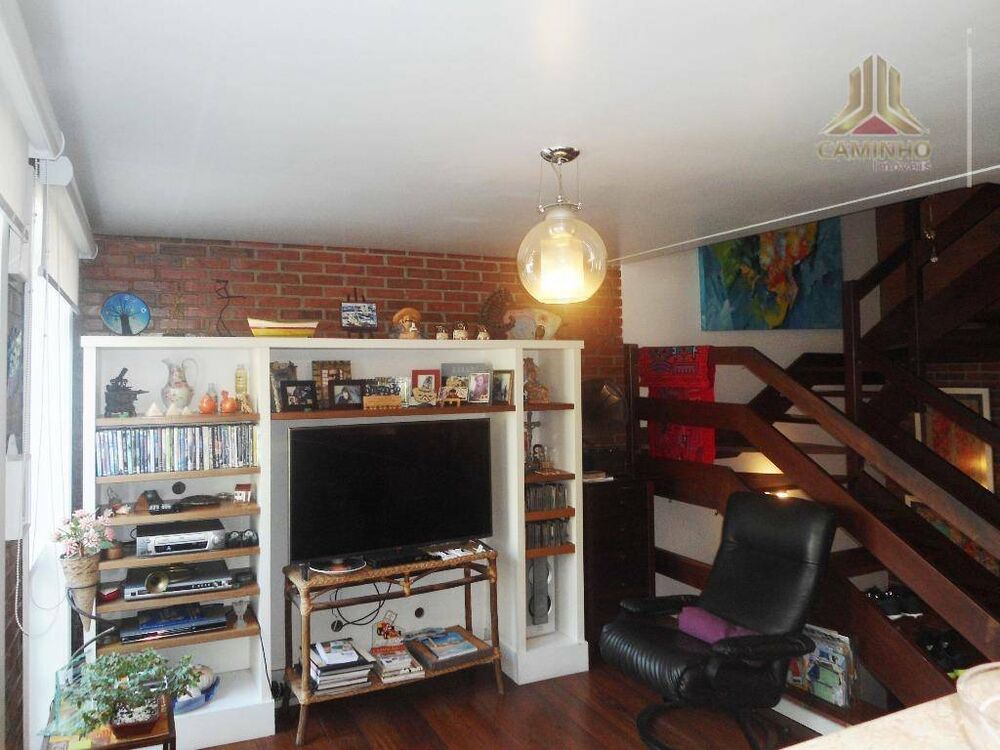 Casa de Condomínio à venda com 3 quartos, 280m² - Foto 1