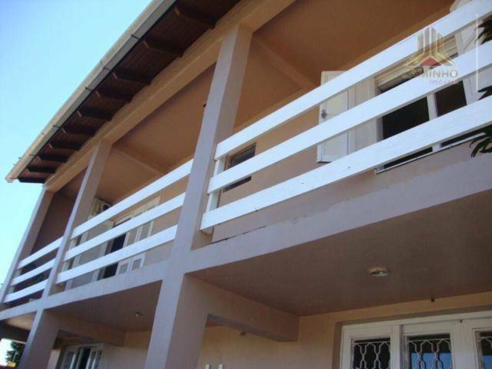 Casa, 3 quartos, 204 m² - Foto 2