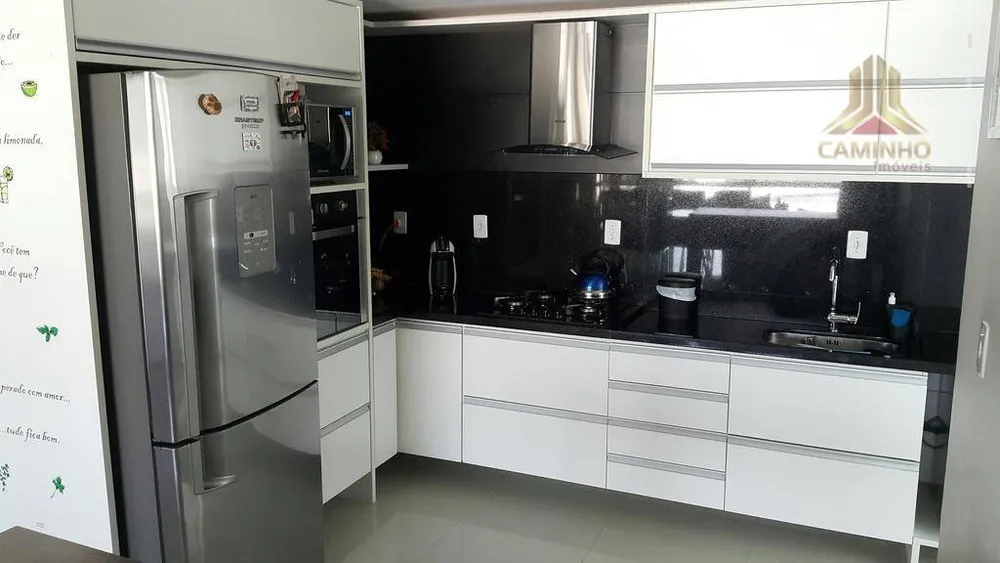 Cobertura, 3 quartos, 199 m² - Foto 3
