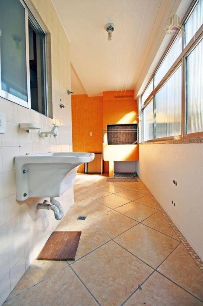 Apartamento à venda com 2 quartos, 83m² - Foto 5