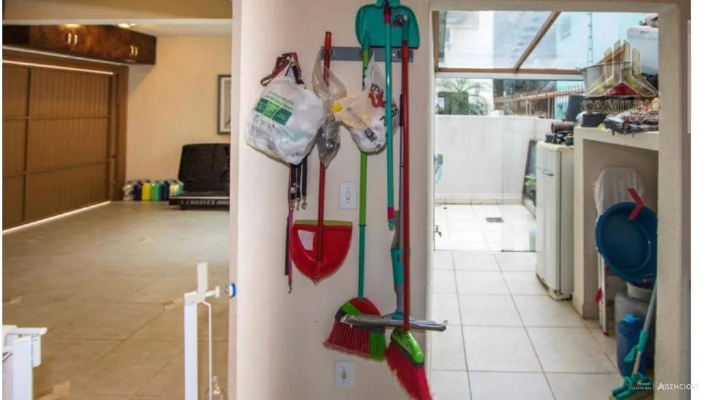 Casa, 3 quartos, 217 m² - Foto 2