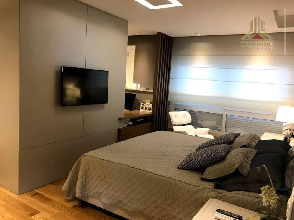 Apartamento, 3 quartos, 201 m² - Foto 1