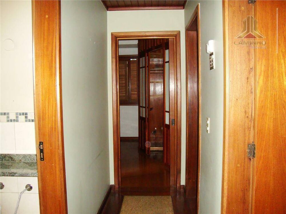 Cobertura, 3 quartos, 209 m² - Foto 2
