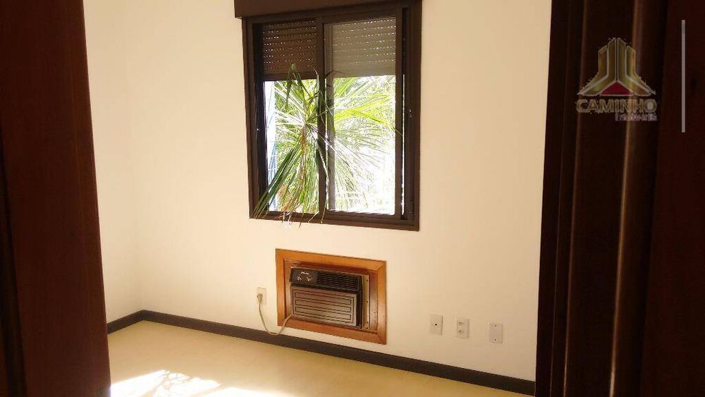 Apartamento à venda com 2 quartos, 70m² - Foto 3