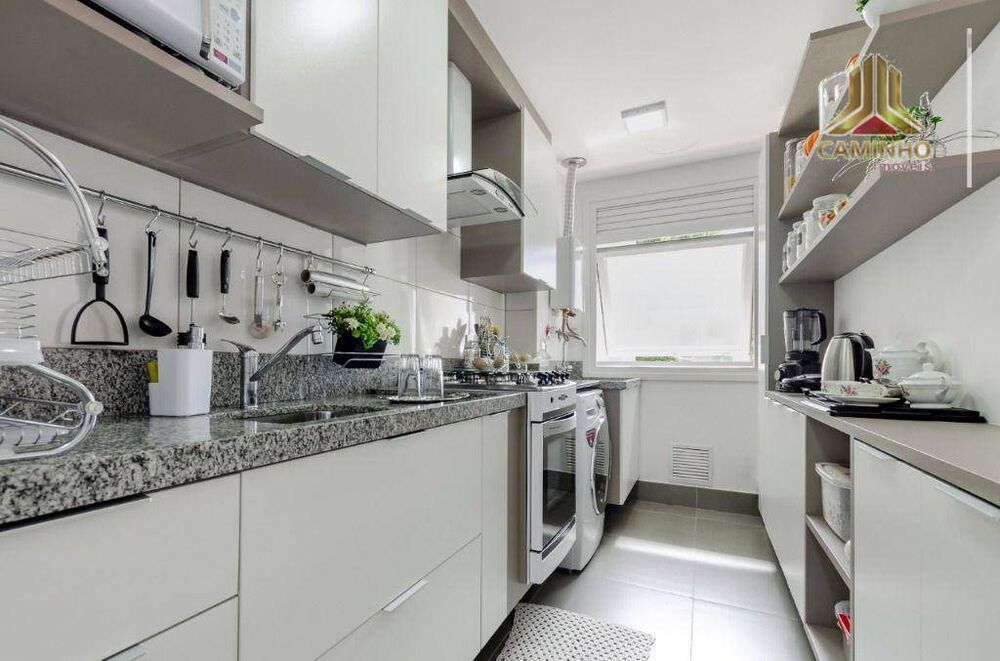 Apartamento à venda com 2 quartos, 64m² - Foto 2