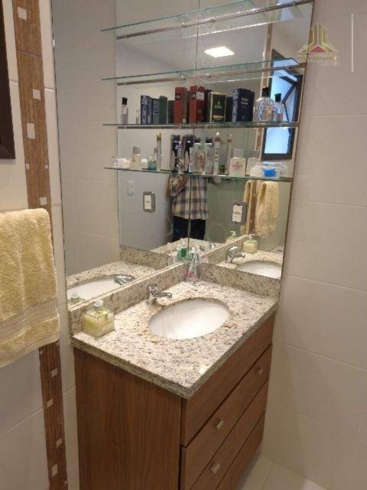 Apartamento à venda com 1 quarto, 62m² - Foto 7