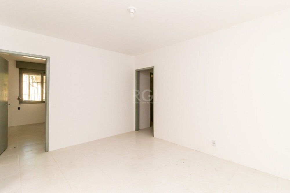 Apartamento à venda com 3 quartos, 228m² - Foto 3