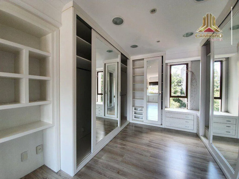 Apartamento, 3 quartos, 230 m² - Foto 1