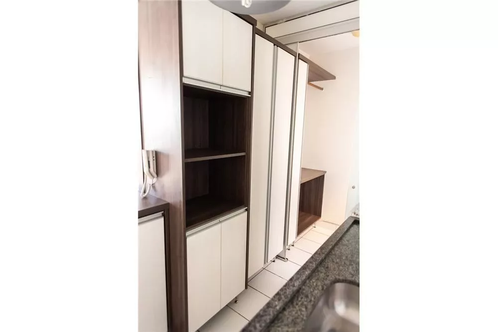 Apartamento à venda com 3 quartos, 67m² - Foto 4